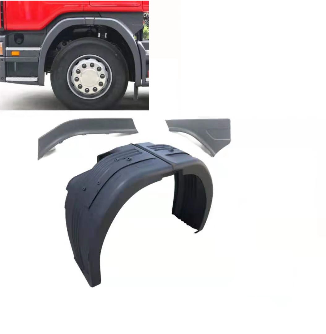 Agricultural vehicle mudguards