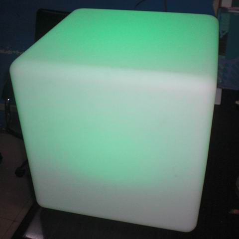 Glowing flower pot with LED