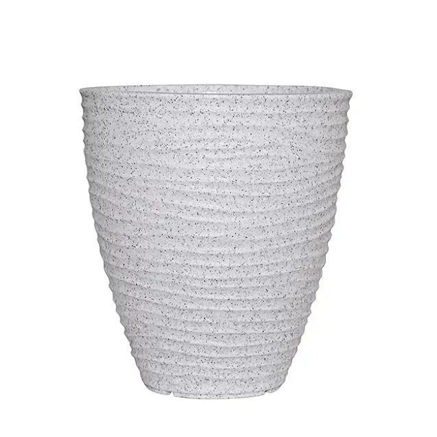 Plastic flower pot